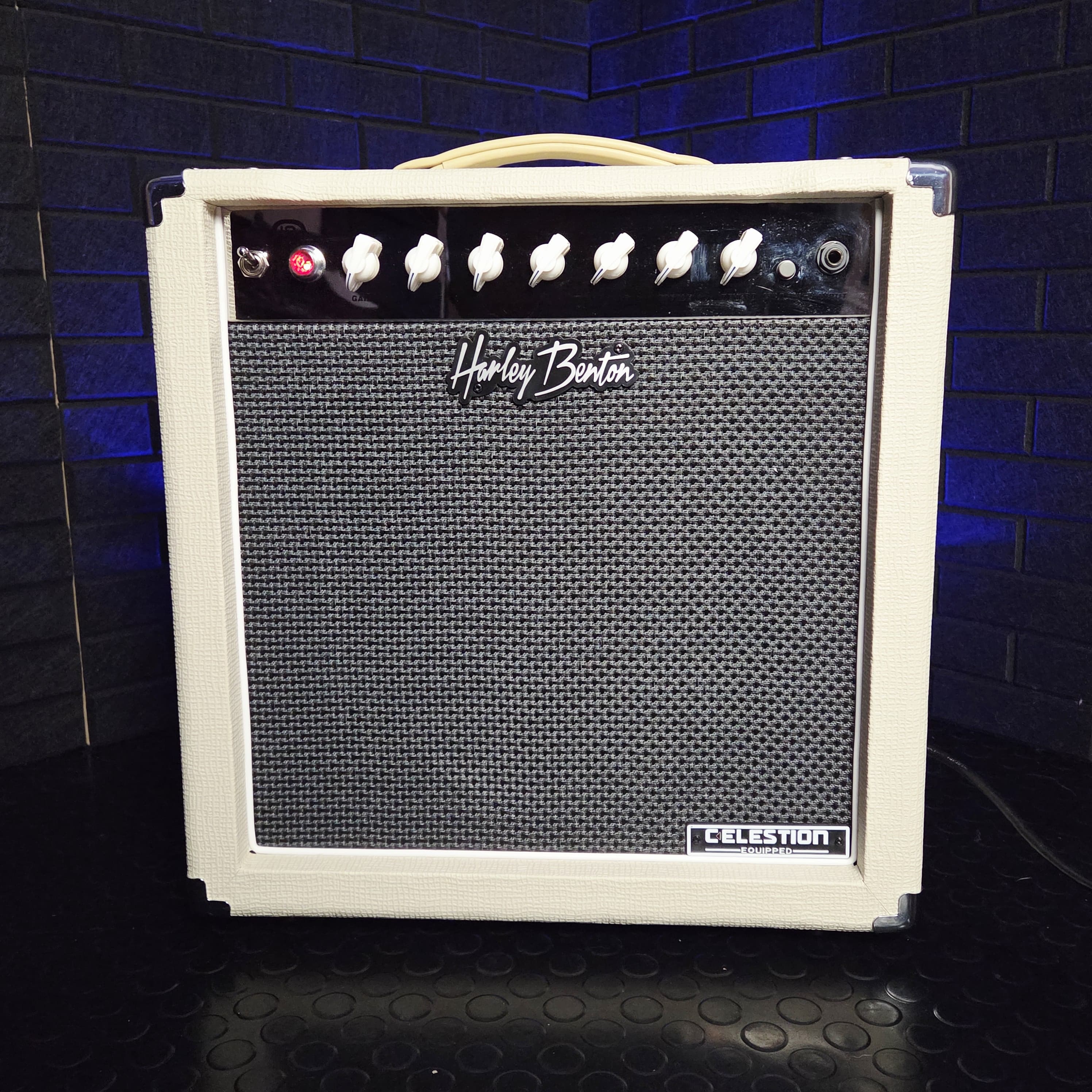 HARLEY BENTON TUBE 15 CELESTION AMP