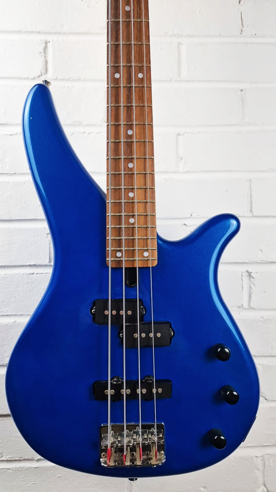 YAMAHA RBX 170 BLUE 4 STRING BASS GUITAR