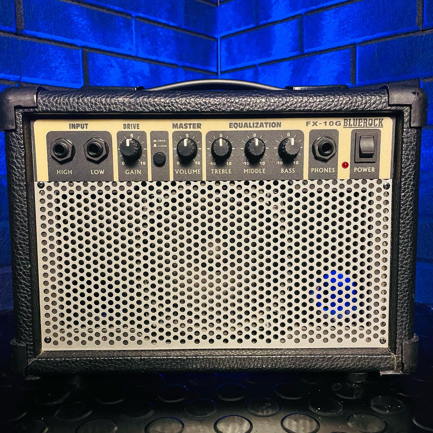 BLUEROCK FX-10G 10 WATT GUITAR AMP AMPLIFIER