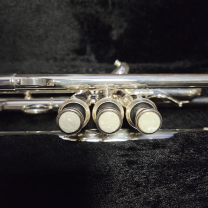 BACH USA TR500S Bb SILVER PLATED TRUMPET AND CASE