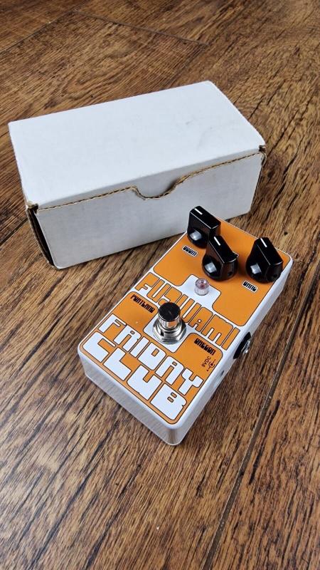 FUZWAMI FRIDAY CLUB FUZZ GUITAR PEDAL