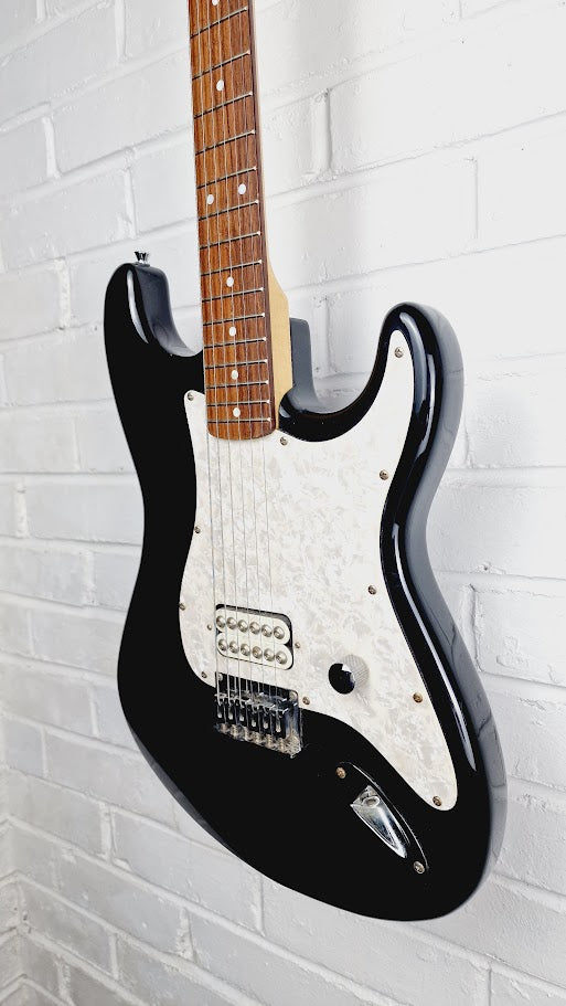 STAGG TOM DELONGE STYLE STRATOCASTER BLACK ELECTRIC GUITAR