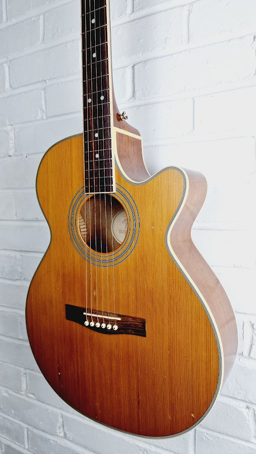 FENDER JG-26SCE NAT ELECTRO ACOUSTIC GUITAR