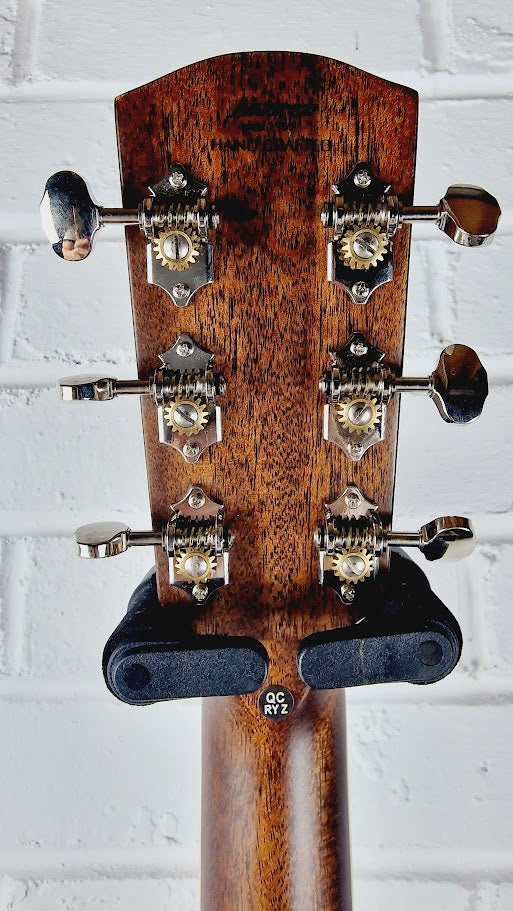 ALVAREZ MD70EBG ACOUSTIC GUITAR + ALVAREZ DUO FOAM CASE