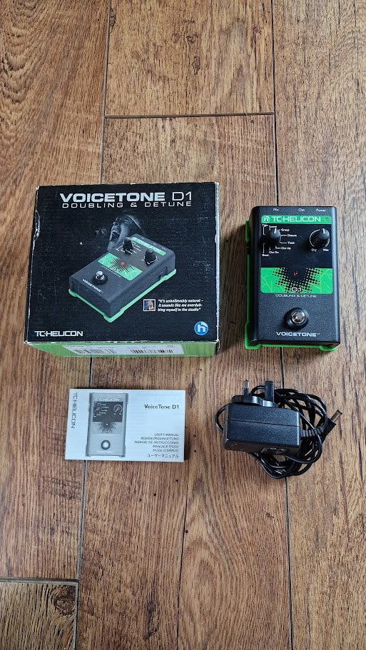 TC HELICON VOICETONE D1 DOUBLING AND DETUNING VOCAL PROCESSOR