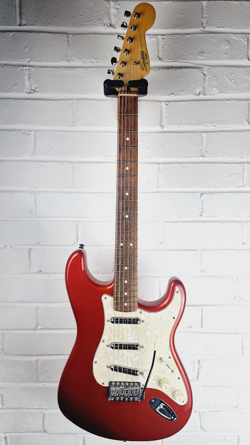 SQUIER VINTAGE MODIFIED SURF STRATOCASTER CAR CANDY APPLE RED 2015 ELECTRIC GUITAR