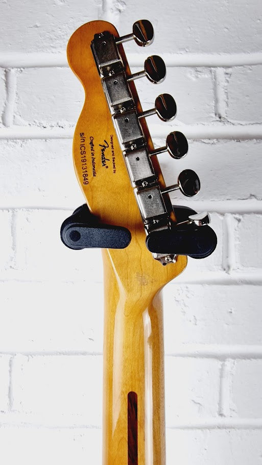 SQUIER CLASSIC VIBE 70S TELECASTER CUSTOM MAPLE 3 COLOUR SUNBURST