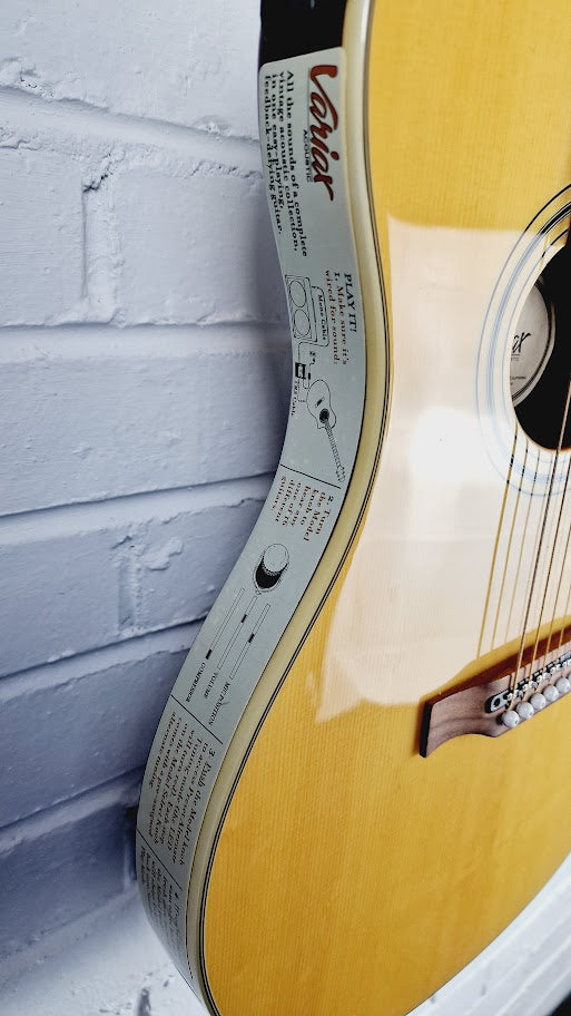 LINE 6 VARIAX 700 ELECTRIC ACOUSTIC GUITAR & CASE