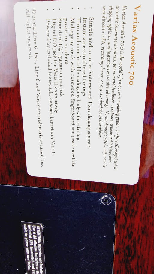 LINE 6 VARIAX 700 ELECTRIC ACOUSTIC GUITAR & CASE