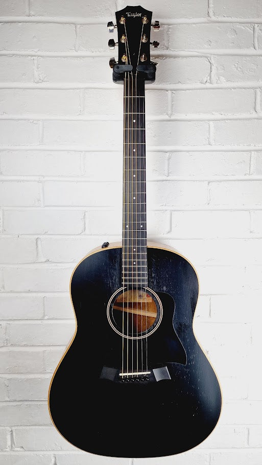 TAYLOR AD17E GRAND PACIFIC BLACKTOP ELECTRO ACOUSTIC GUITAR + TAYLOR CASE