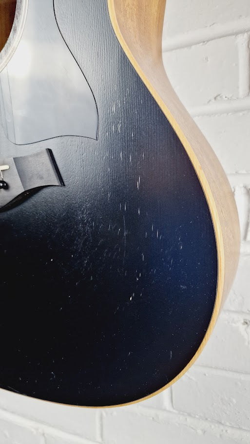 TAYLOR AD17E GRAND PACIFIC BLACKTOP ELECTRO ACOUSTIC GUITAR + TAYLOR CASE