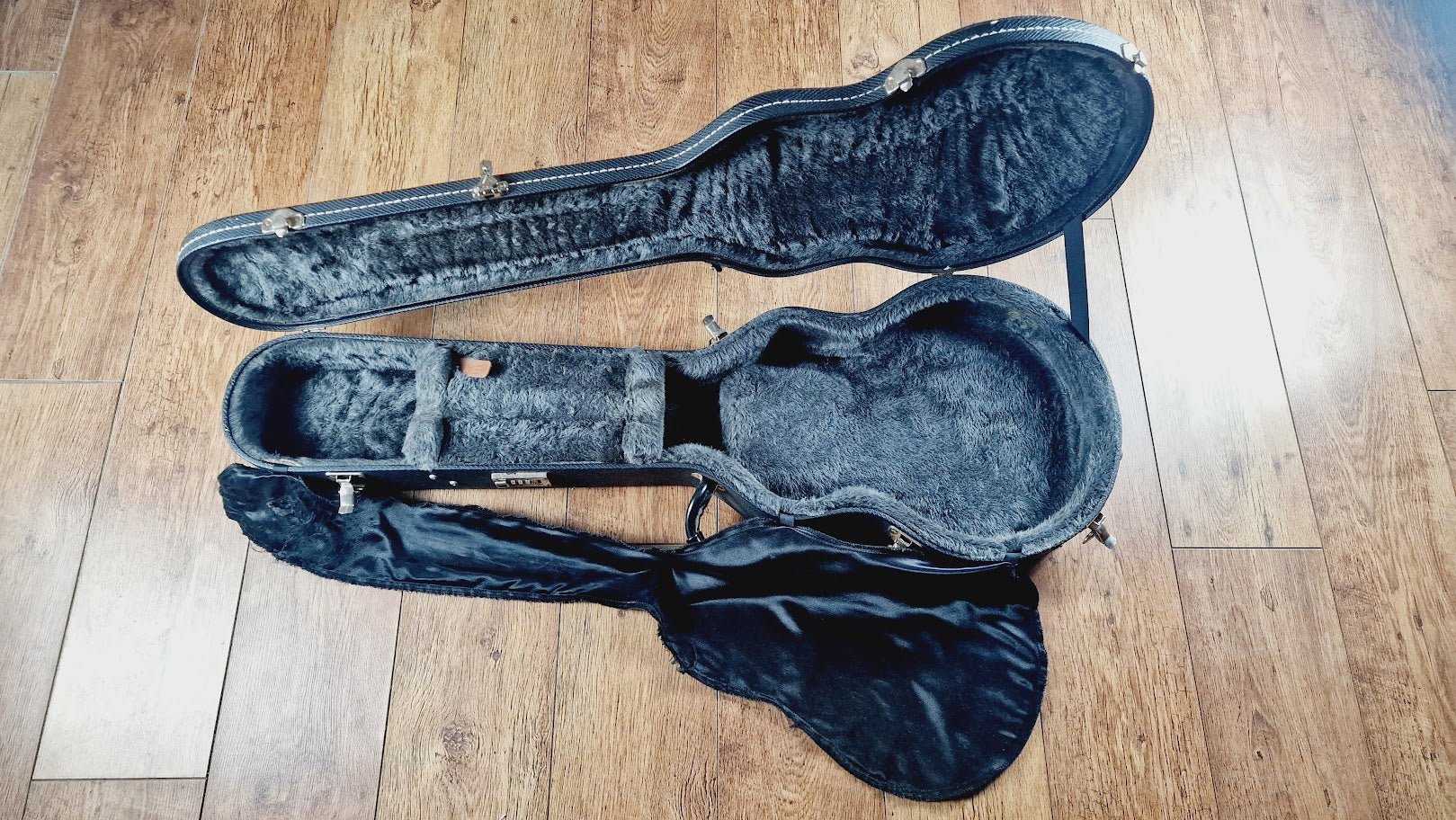 OFFICIAL VINTAGE GIBSON USA LES PAUL BLACK HARD CASE