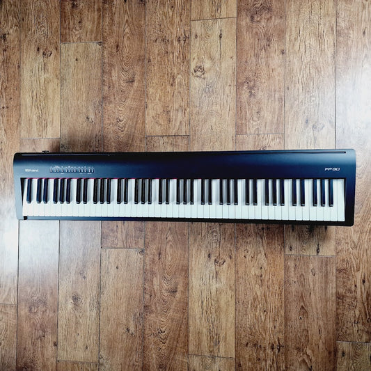 ROLAND FP30 88 KEY HAMMER ACTION DIGITAL PIANO