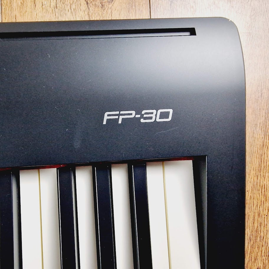 ROLAND FP30 88 KEY HAMMER ACTION DIGITAL PIANO