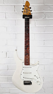 PEAVEY RAPTOR SPECIAL STRATOCASTER WHITE ELECTRIC GUITAR