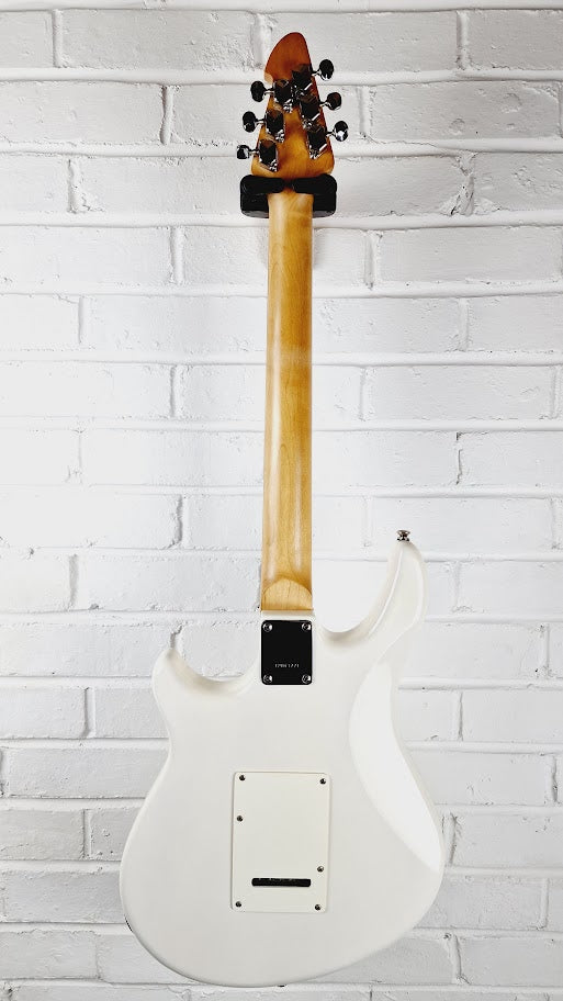 PEAVEY RAPTOR SPECIAL STRATOCASTER WHITE ELECTRIC GUITAR