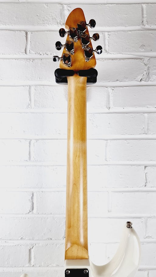 PEAVEY RAPTOR SPECIAL STRATOCASTER WHITE ELECTRIC GUITAR