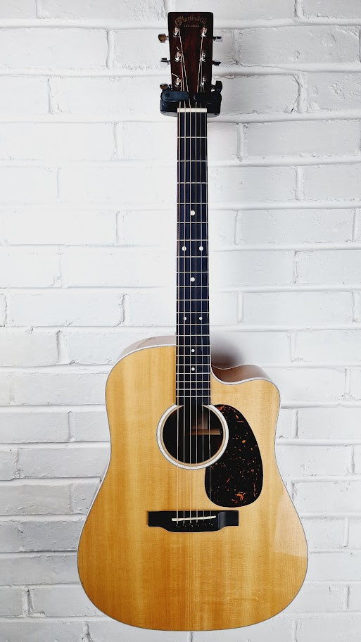 MARTIN ROAD SERIES DC-13E ELECTRO ACOUSTIC GUITAR + PADDED MARTIN CASE