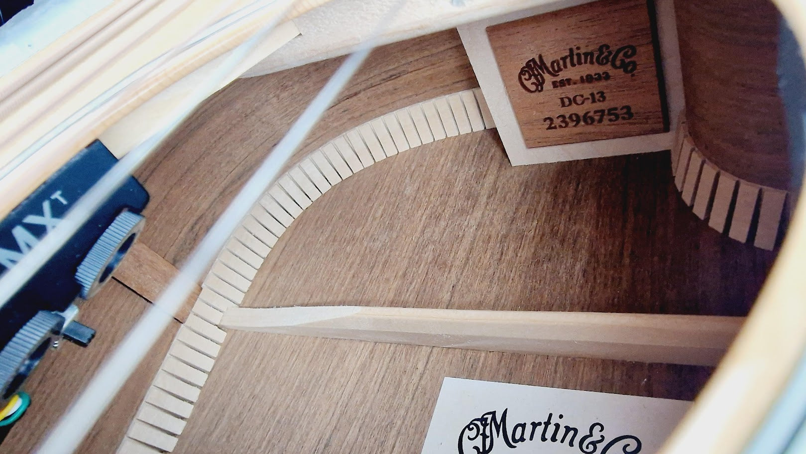 MARTIN ROAD SERIES DC-13E ELECTRO ACOUSTIC GUITAR + PADDED MARTIN CASE