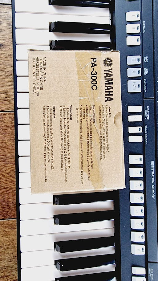 YAMAHA PSR-S950 61 KEY ARRANGER WORKSTATION KEYBOARD
