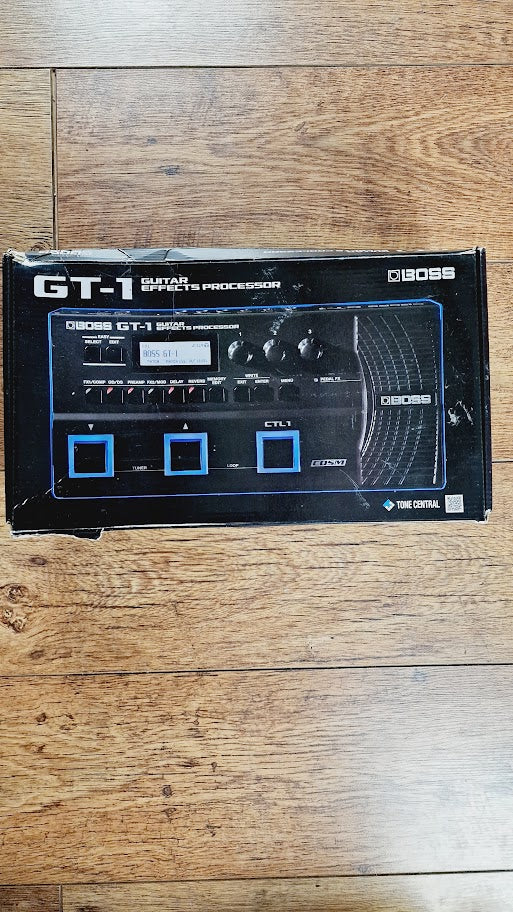 BOSS GT-1 GUITAR EFFECTS PROCESSOR