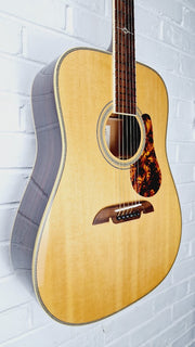 ALVAREZ MASTERWORKS MD60BG BLUEGRASS ACOUSTIC GUITAR AND ALVAREZ CASE