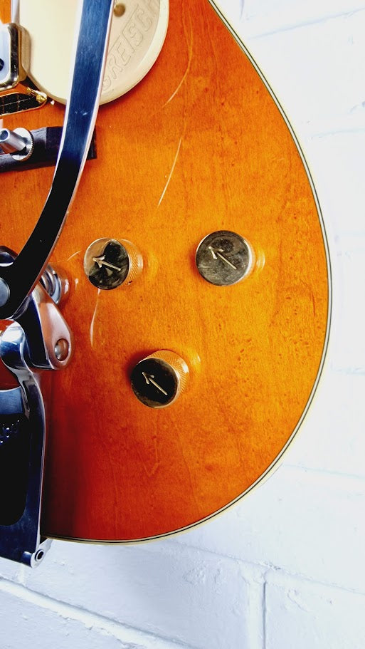 GRETSCH 6121W 2004 ROUNDUP ELECTRIC GUITAR + GRETSCH ORIGINAL HARD CASE