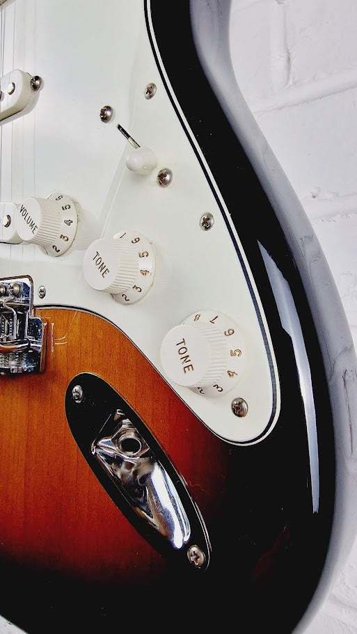 FENDER STANDARD MEXICAN STRATOCASTER BROWN SUNBURST BRB 2017 ELECTRIC GUITAR