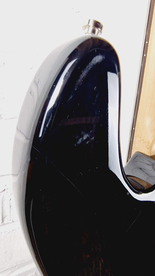 SIRE MARCUS MILLER V3 LEFT HANDED 5 STRING BLACK GOLD BASS GUITAR