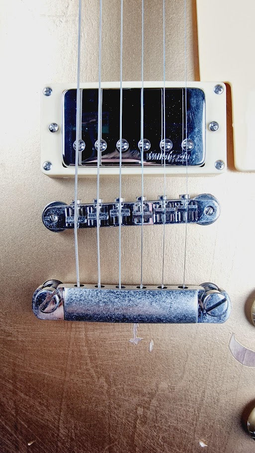 VINTAGE V100MRGT DISTRESSED LES PAUL GOLD TOP ELECTRIC GUITAR