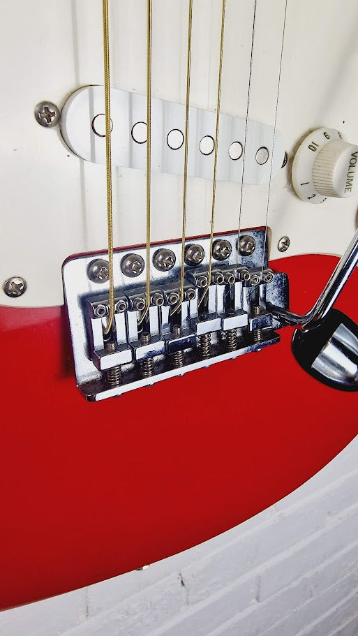 FENDER SQUIER STRATOCASTER TORINO RED 1999 ELECTRIC GUITAR