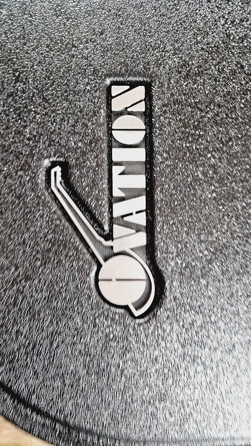 OFFICIAL OVATION CELEBRITY HARD CASE