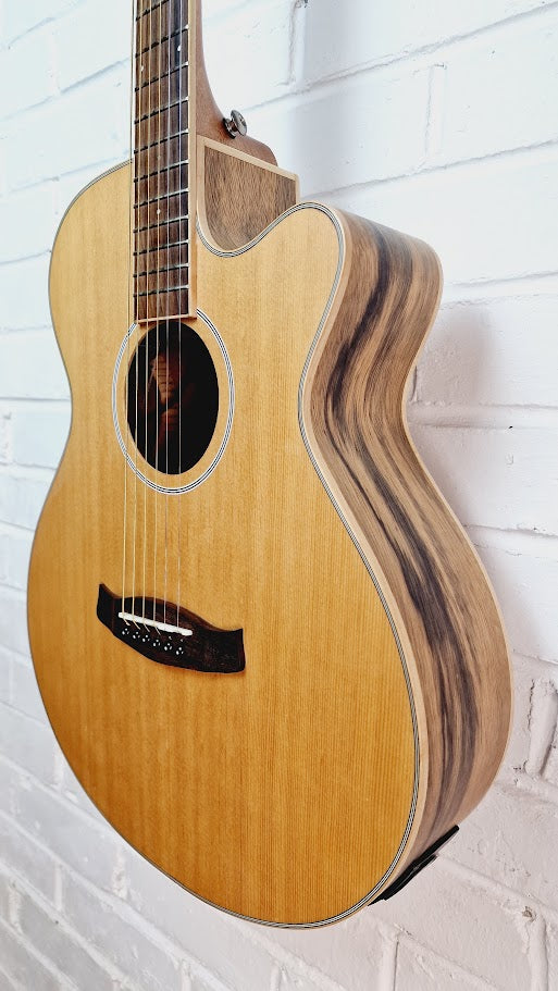 TANGLEWOOD DBT SFCE PW ELECTRO ACOUSTIC GUITAR