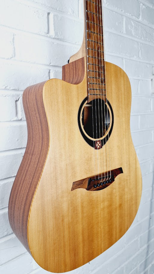 LAG TRAMONTANE TL70DCE LEFT HANDED ELECTRO ACOUSTIC GUITAR
