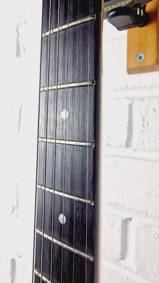 LINE 6 JTV-69 JAMES TYLER VARIAX MODELLING 3 TONE SUNBURST ELECTRIC GUITAR