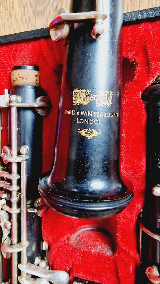 WARD AND WINTERBOURNE TW3 OBOE WITH CASE