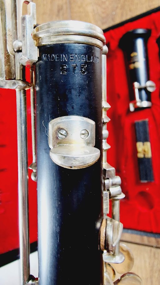 WARD AND WINTERBOURNE TW3 OBOE WITH CASE