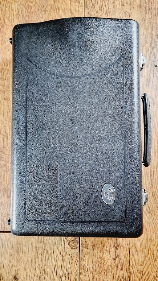 BUFFET CRAMPON B12 CLARINET AND CASE