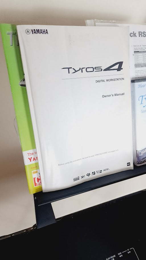 YAMAHA TYROS 4 SPECIAL EDITION XL 10TH ANNIVERSARY KEYBOARD