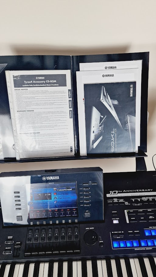 YAMAHA TYROS 4 SPECIAL EDITION XL 10TH ANNIVERSARY KEYBOARD