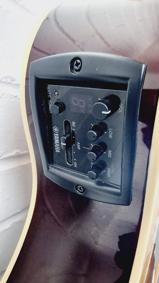 YAMAHA APX600 ELECTRO ACOUSTIC NATURAL GUITAR