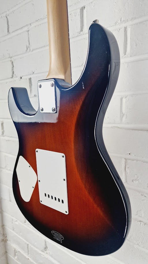 YAMAHA PACIFICA 112V OLD VIOLIN SUNBURST ELECRIC GUITAR