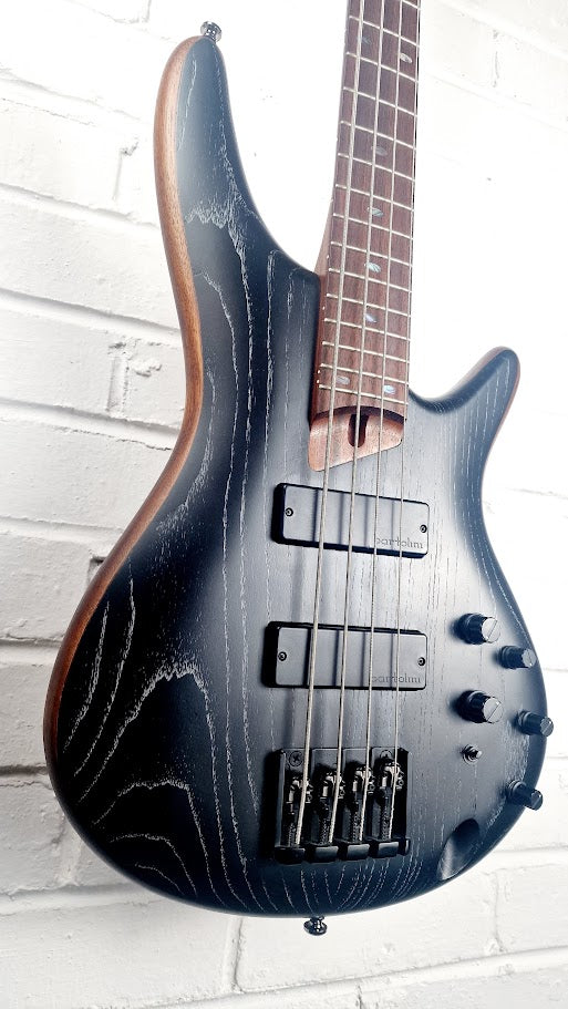 IBANEZ SR670 SKF SR SILVER WAVE BLACK 4 STRING BASS GUITAR