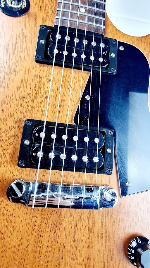 GIBSON LES PAUL SPECIAL TRIBUTE HUMBUCKER NATURAL WALNUT SATIN 2019 ELECTRIC GUITAR