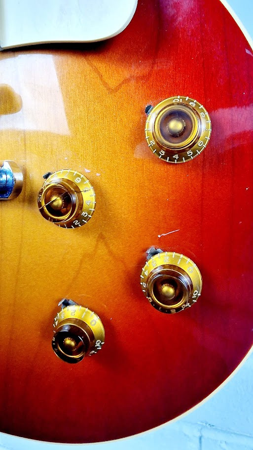 TOKAI LOVE ROCK 1983 LES PAUL STANDARD LS50 CHERRY SUNBURST + ORIGINAL CASE