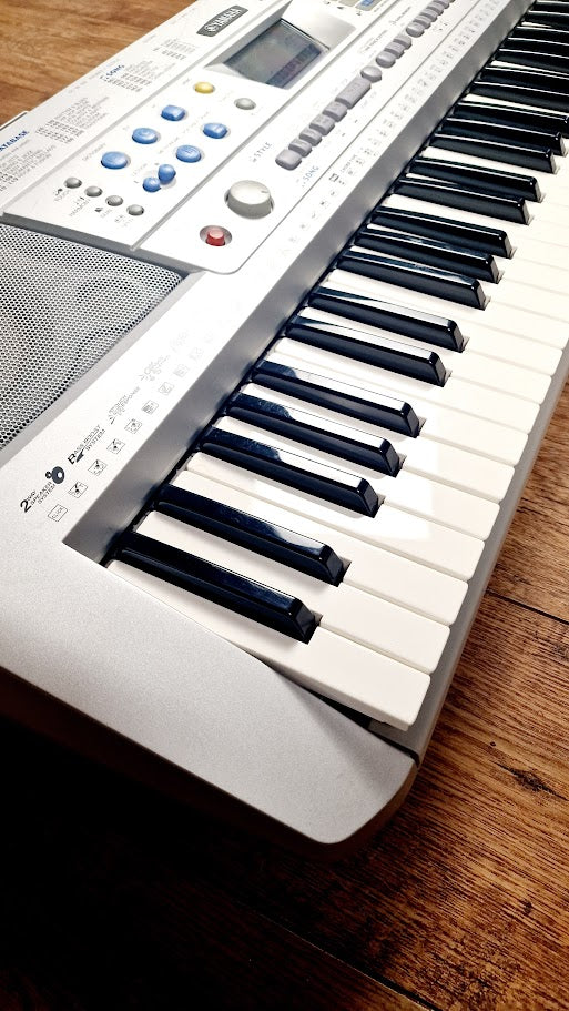 YAMAHA PSR 290 61 KEY KEYBOARD + POWER SUPPLY