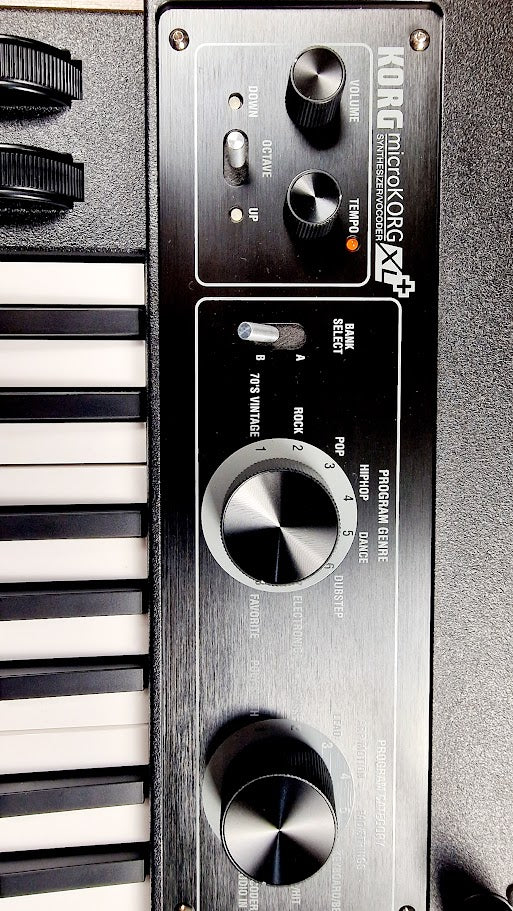 KORG MICROKORG XL+ SYNTHESIZER / VOCODER + OFFICIAL CASE