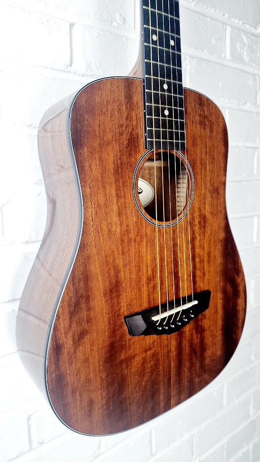 D'ANGELICO PREMIER UTICA 3/4 SIZE MAHOGANY TOP ARCHED BACK ACOUSTIC GUITAR