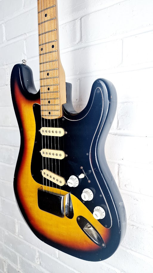 HONDO II H760S SUNBURST ELECTRIC GUITAR