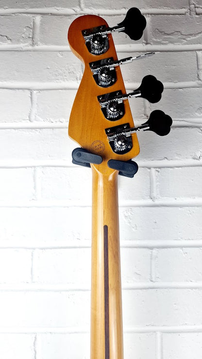 JIM DEACON VINTAGE WHITE 4 STRING SHORT SCALE PRECISION BASS GUITAR